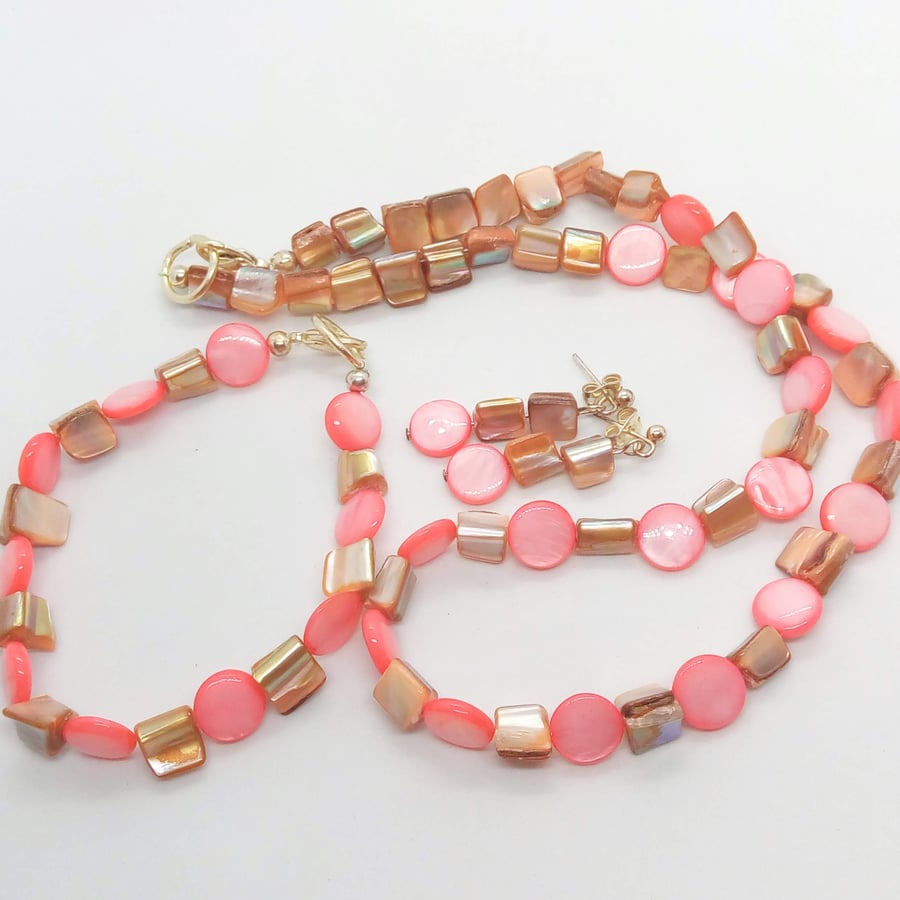 Pale Pink Mother of Pearl Discs and Shell Cube Bead Jewellery Set, Gift for Her