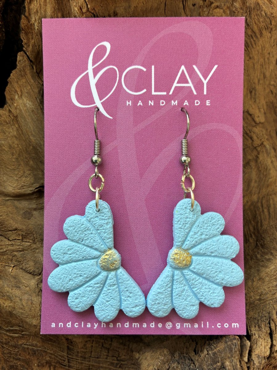 Pale Blue Daisy Floral Drop Earrings