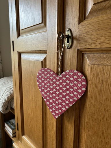 Heart Wall Hanging: Handmade Decoration