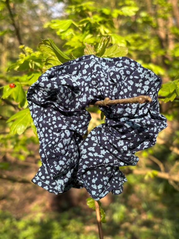 Blue ditsy flower scrunchie 