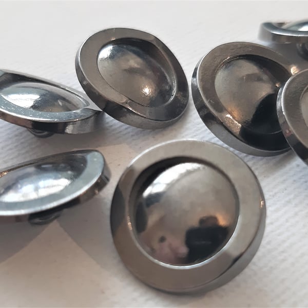 10 dark silver gunmetal grey metal 18mm diameter buttons