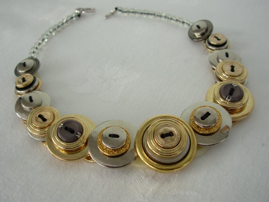 Button Necklace 