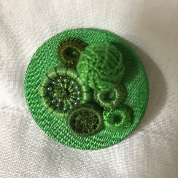 Dorset Button Medley Brooch, Emerald Green