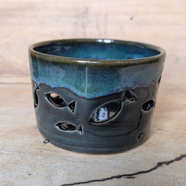 Small fishy tealight holder