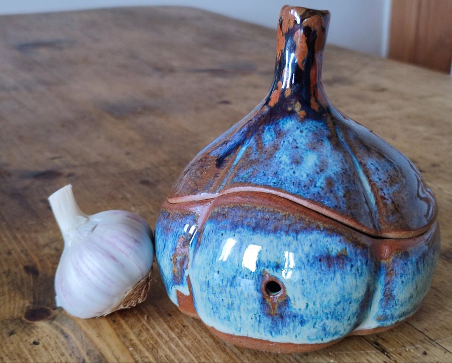 Handcrafted Ceramic Garlic Keeper