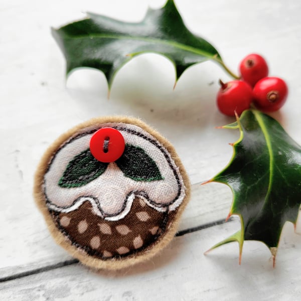 Christmas Pud Brooch