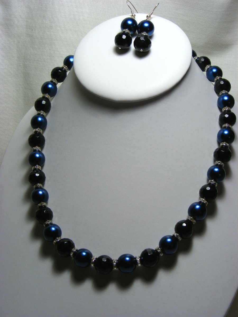 Black and Blue Jewellery Set