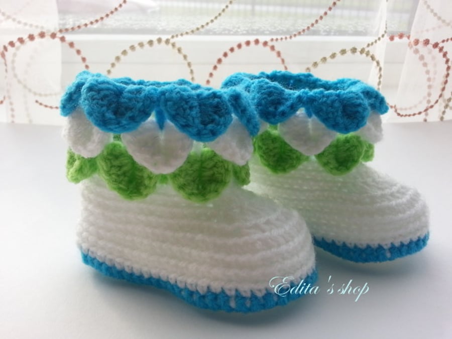 Baby Booties, Baby shoes, Baby boots, size 0-3 months, Ready to ship