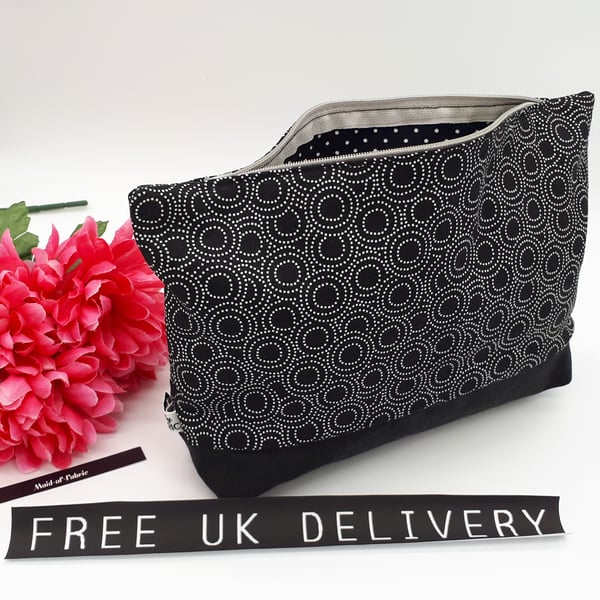 Storage bag,  case in black and white circles fabric. 