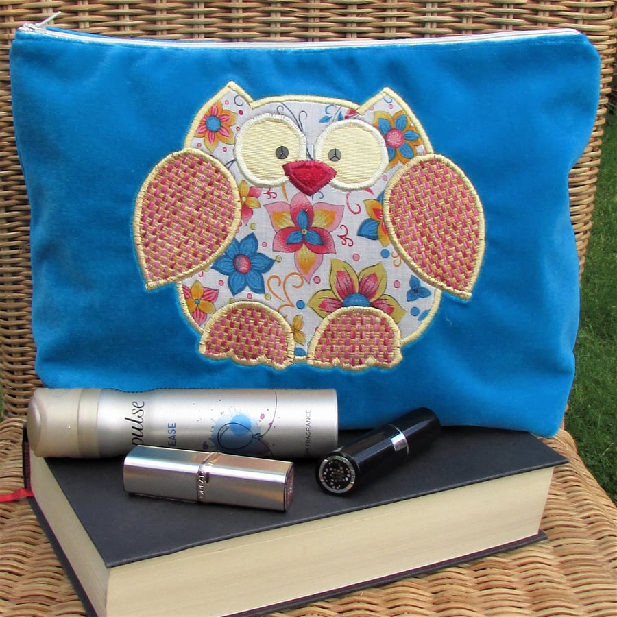 Owl toiletry bag - Turquoise with pink, turquoise and yellow floral owl