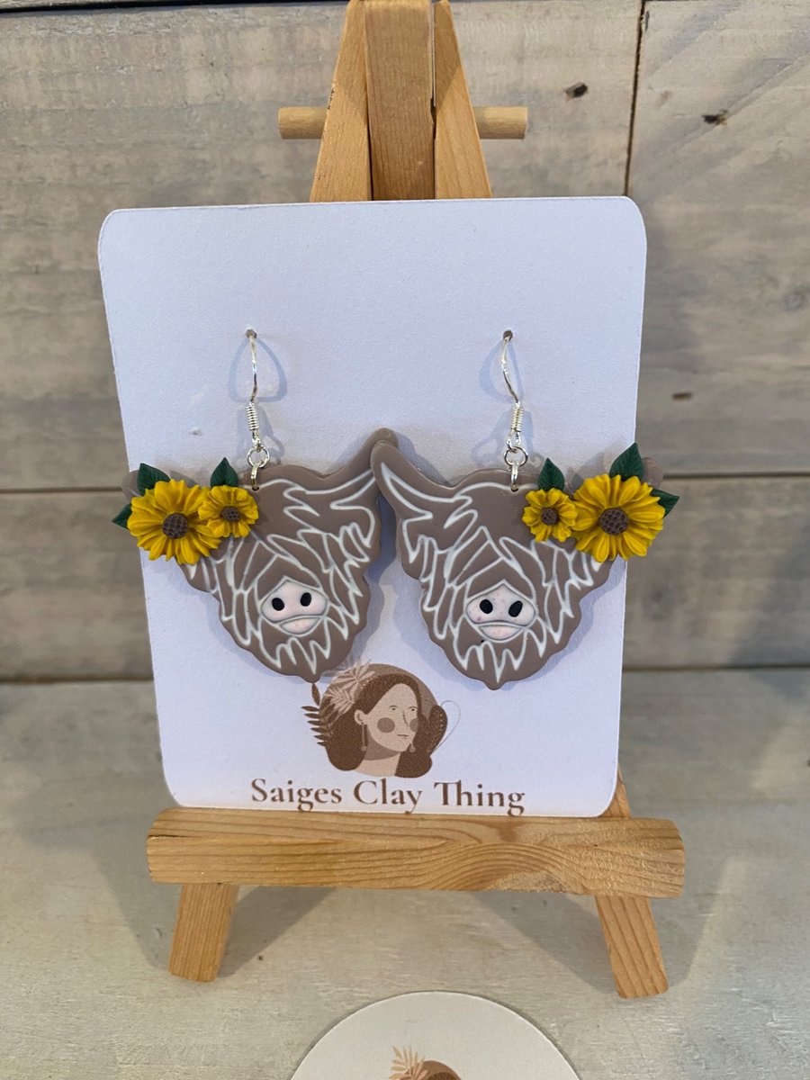 Highland Cow Sunflower Earrings – Cottage core jewellery, summer earrings