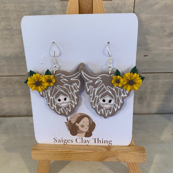 Highland Cow Sunflower Earrings – Cottage core jewellery, summer earrings