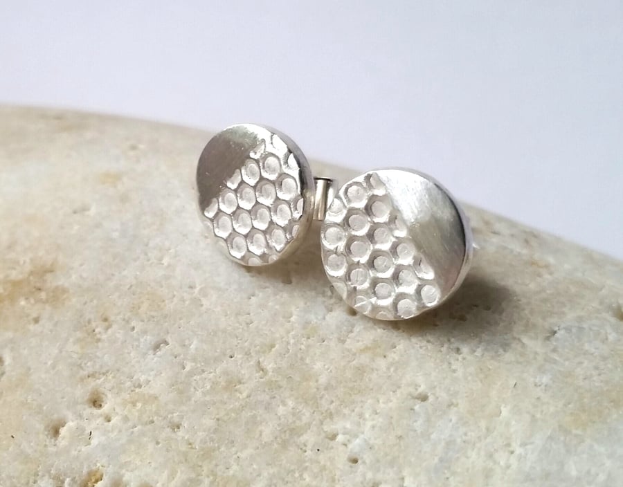 Fine silver honeycomb small stud earrings 