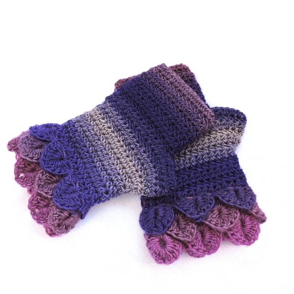 Sale  Fingerless Mittens with Dragon Scale Cuffs   Purple Grey Clover