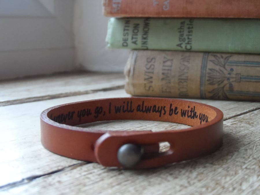 Secret Message bracelet with Personalised Hidden Message - Gifts Boxed