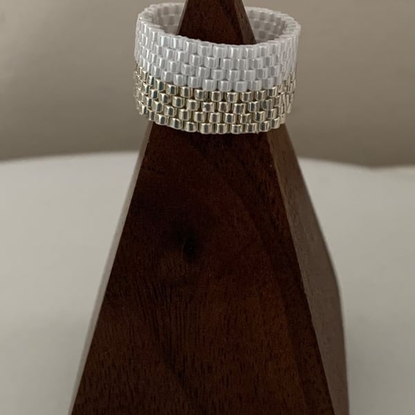 Stylish white and silver beaded ring