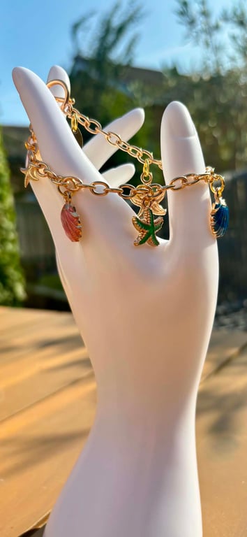 Gold Tone Charm Bracelet 