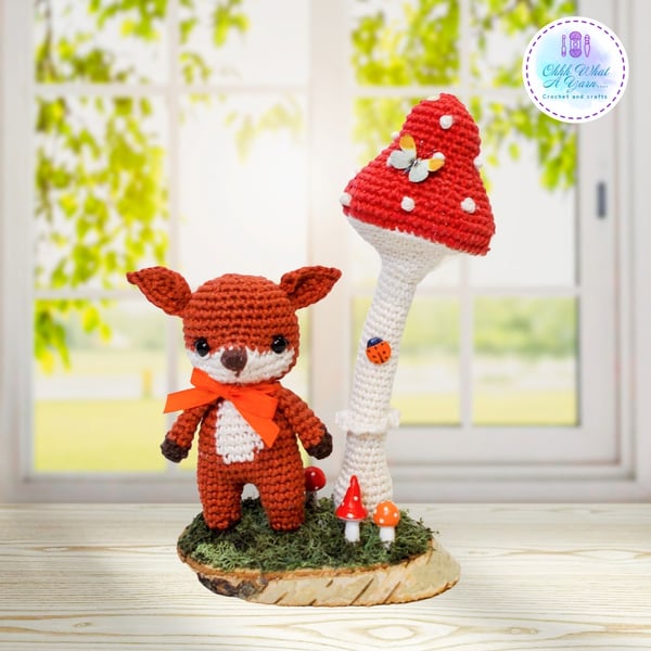 Crochet fox and toadstool sculpture. Fox ornament. Fox decoration.