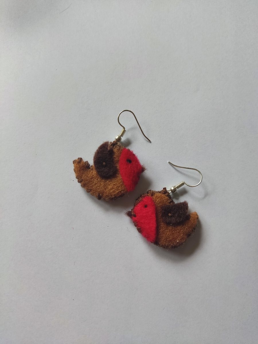 handmade felt Robin earrings
