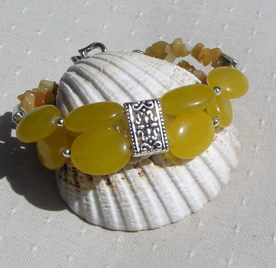 Yellow Jade Gemstone Crystal Chunky Bracelet "Sunshine"