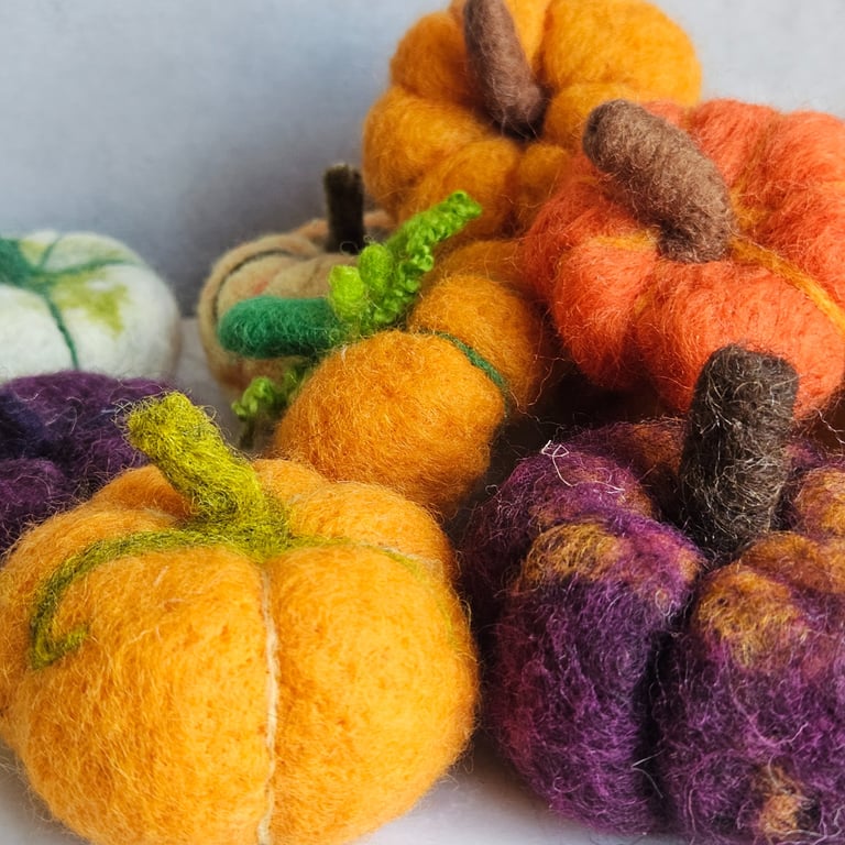 Pumpkins (Set of 3) - Autumn Colours Décor, Handmade, Needle felted