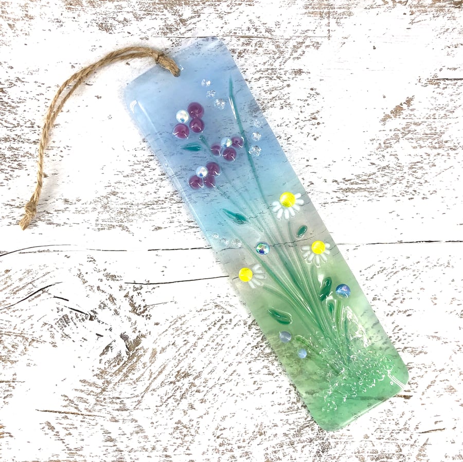 Glass Meadow Light Catcher - Pretty Daisy Design  