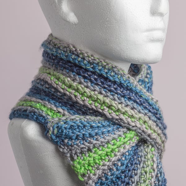 Crochet cowl snuggly cosy vegan handmade scarf neckwarmer