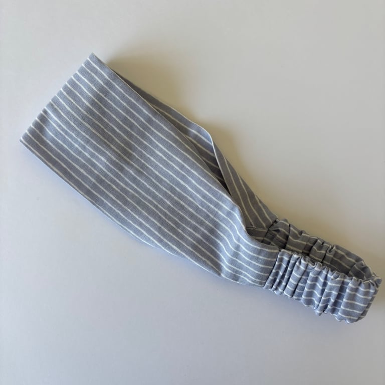 Cotton wide flat headband, yoga headband, in a grey and white print