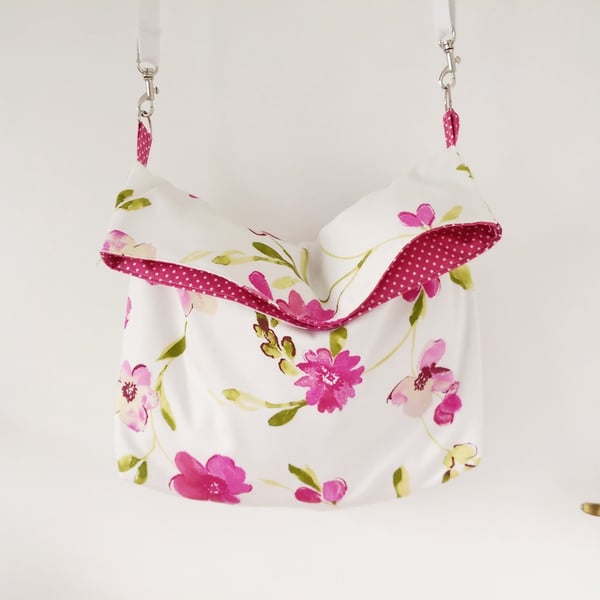 Messenger Bag Sewing Pattern by Lillyblossom