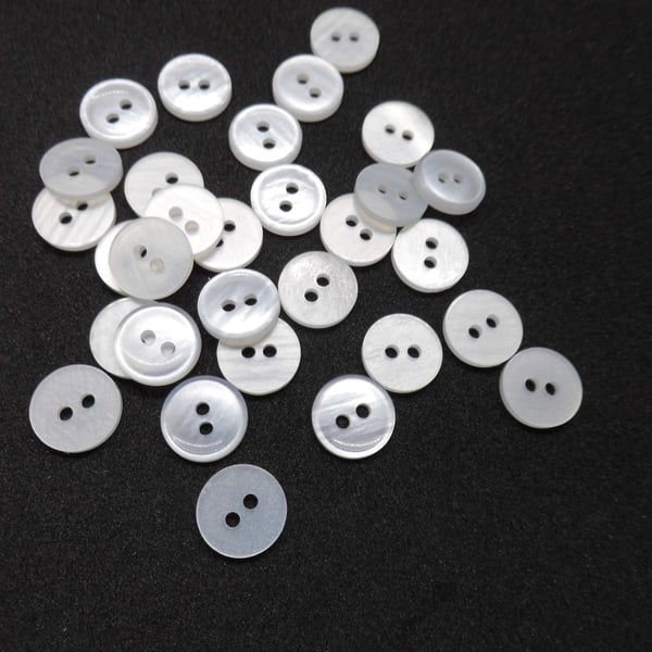 24 round shirt buttons 10mm 2 holes