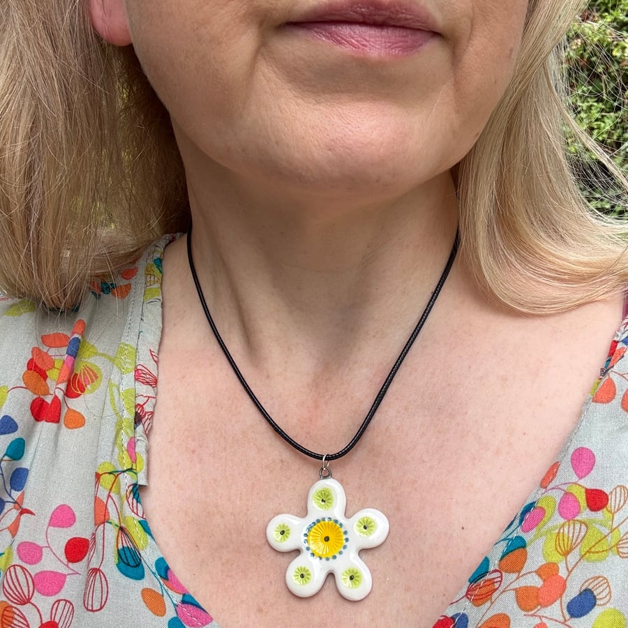 Glazed porcelain flower pendant 2