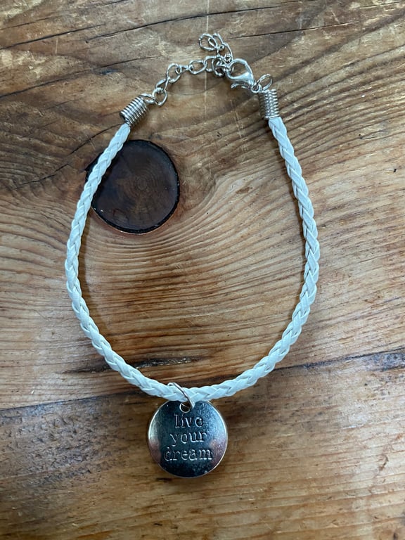 Live Your Dream Charm Bracelet (420)