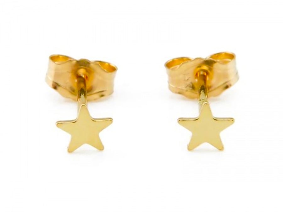14K Gold Star Stud Earrings 