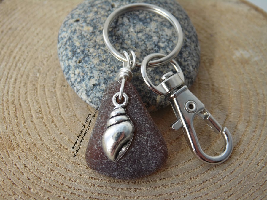 Amber Cornish Sea Glass with Sea Shell Charm Bag Charm Keyring K400