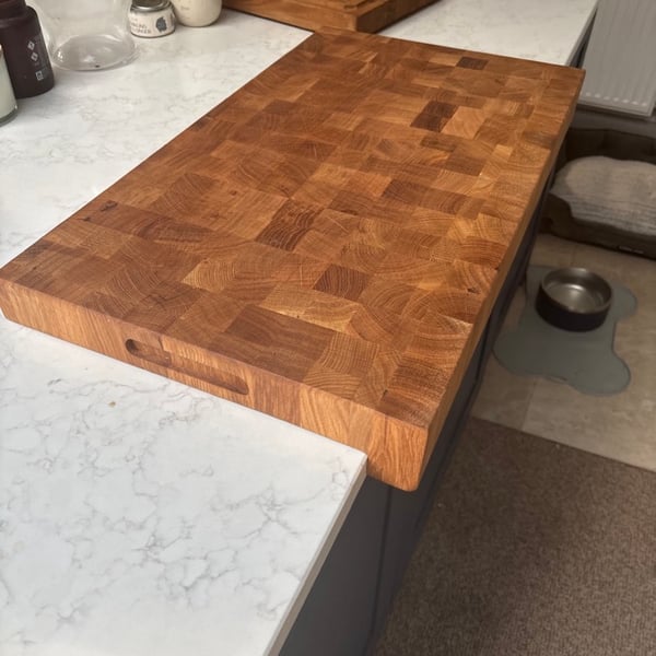 Butchers Block Solid End Grain Cutting Board with Front Overhang  700mmx400mmx50