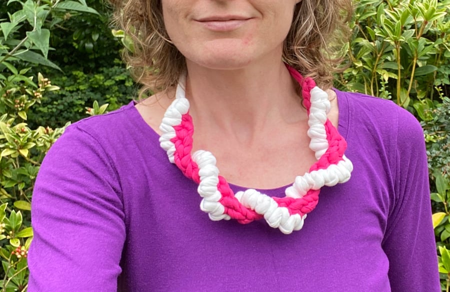 Recycled cotton necklace crocheted in pink & white