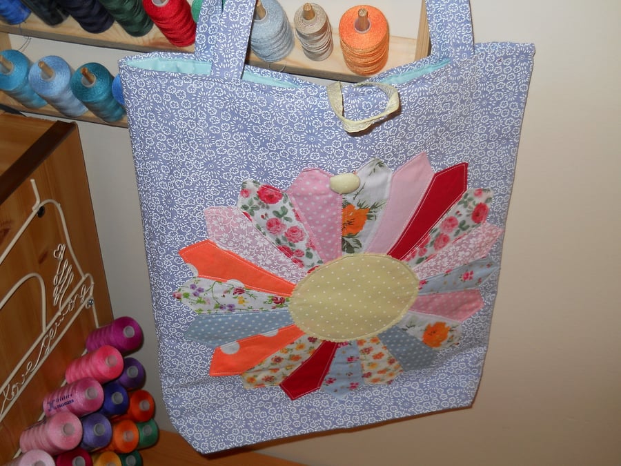 PATCHWORK FLOWER  TOTE BAG