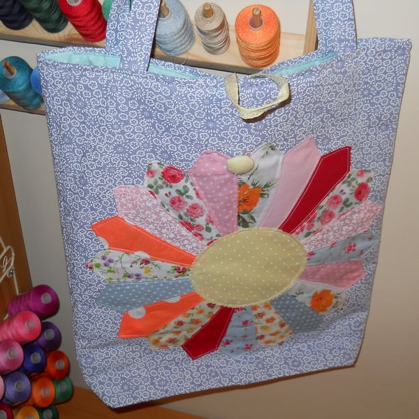 PATCHWORK FLOWER  TOTE BAG