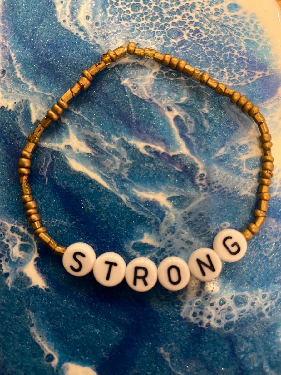 STRONG Gold Bracelet (473)