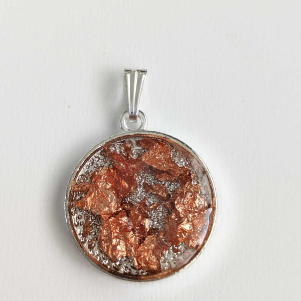 Small Round Resin Pendant With Copper Coloured Flakes