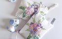 Make up bags, toiletries bags and purses 