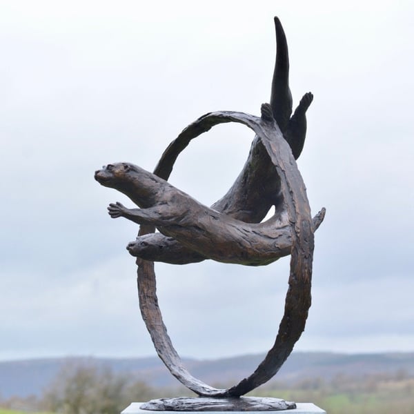 Foundry Bronze Otters Swimming Through Ring Statue Large Bronze Metal Sculpture 