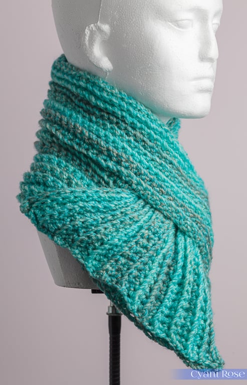 Neckwarmer snood cowl scarf crochet vegan handmade accessory unisex