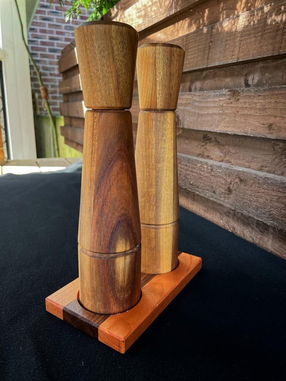 Salt & Pepper Tray – Walnut & Cherry Spice Holder – No.01