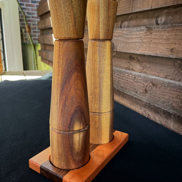 Salt & Pepper Tray – Walnut & Cherry Spice Holder – No.01