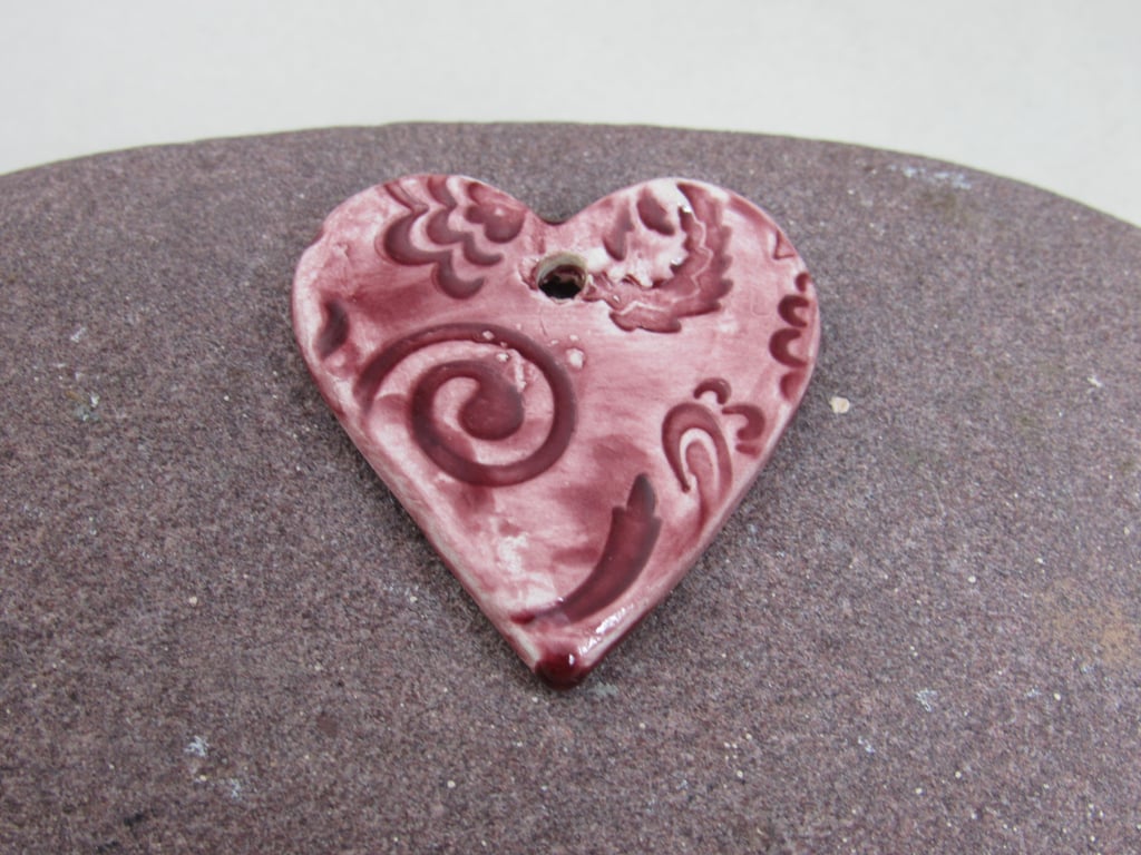 Medium Rose Red Brocade Texture Heart Shaped Ceramic Pendant