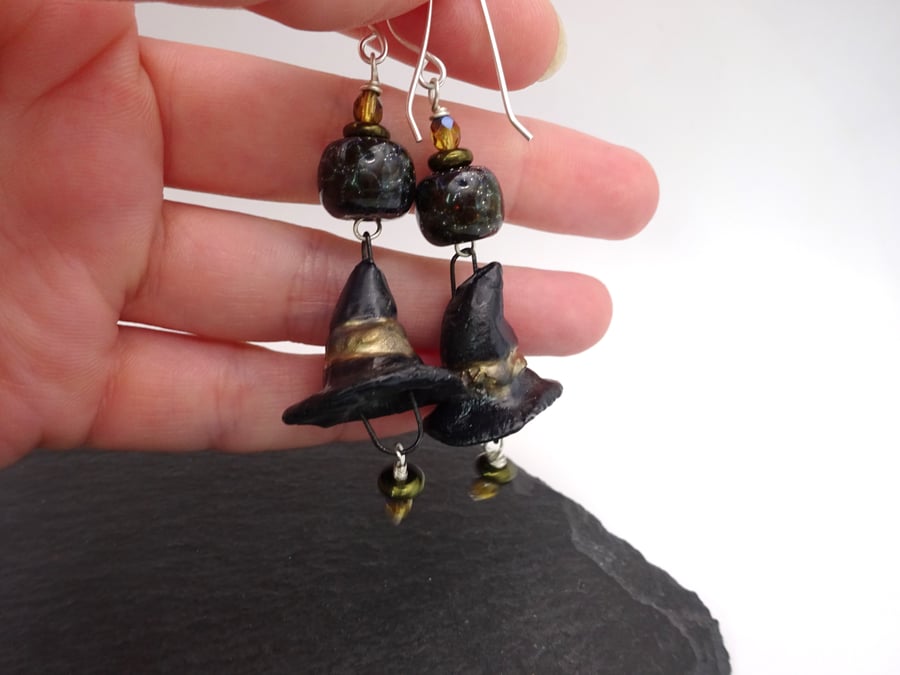 black witch hat lampwork glass halloween earrings