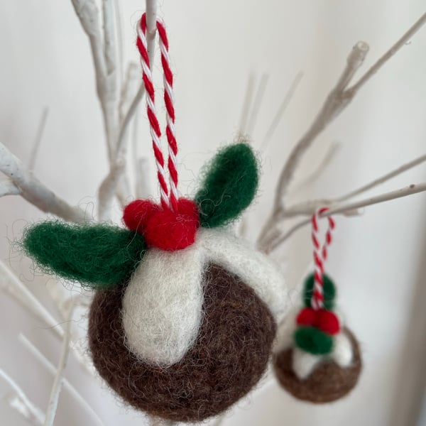 Needle Felted Christmas Pudding Ornament – Handmade Christmas Decoration