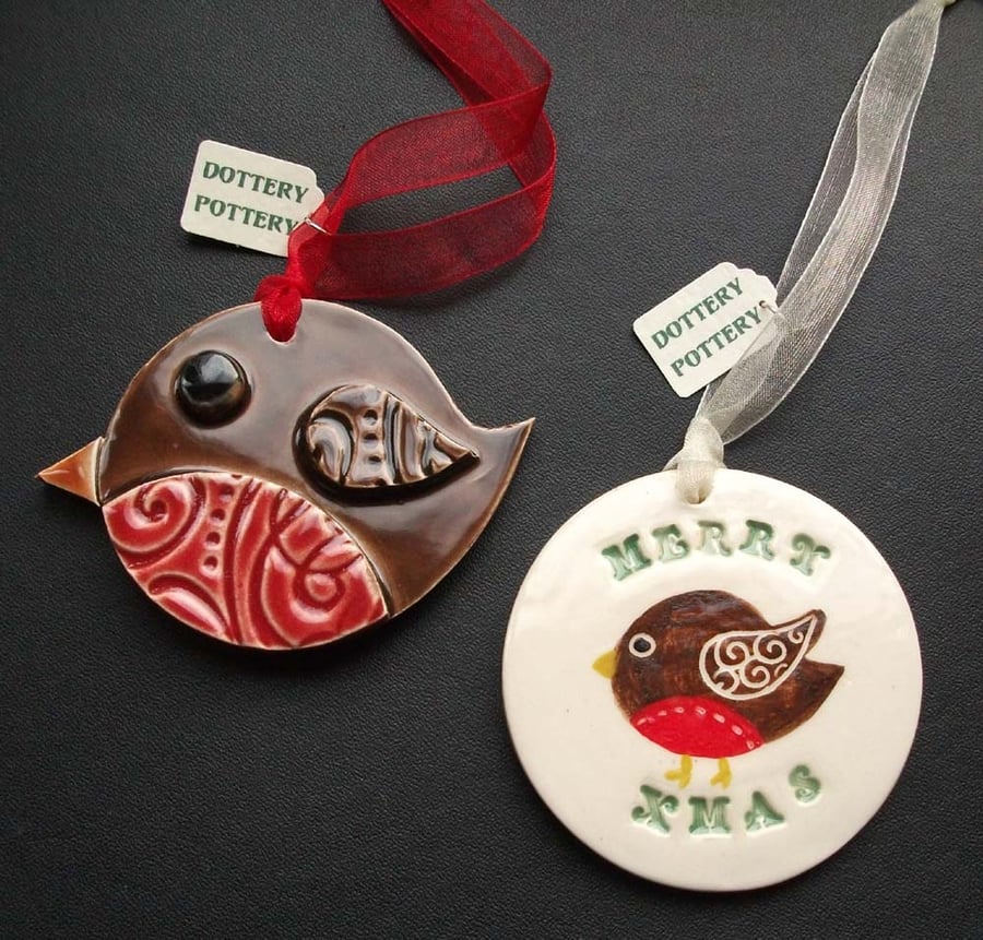 Ceramic robin Christmas decorations set of two