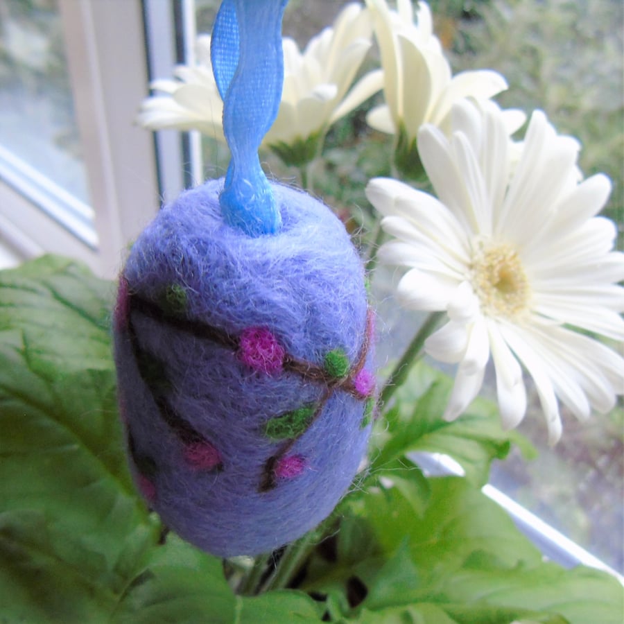 Needle felt egg, Spring decoration All wool, 